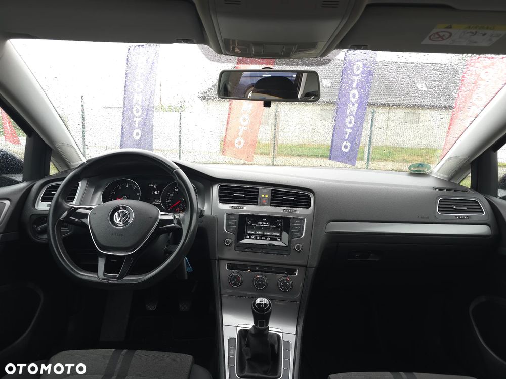 Volkswagen Golf 1.2 TSI BMT Trendline - 32