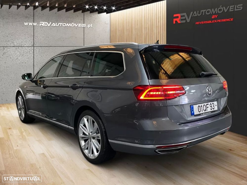 VW Passat Variant 2.0 TDi Highline DSG 4Motion - 4