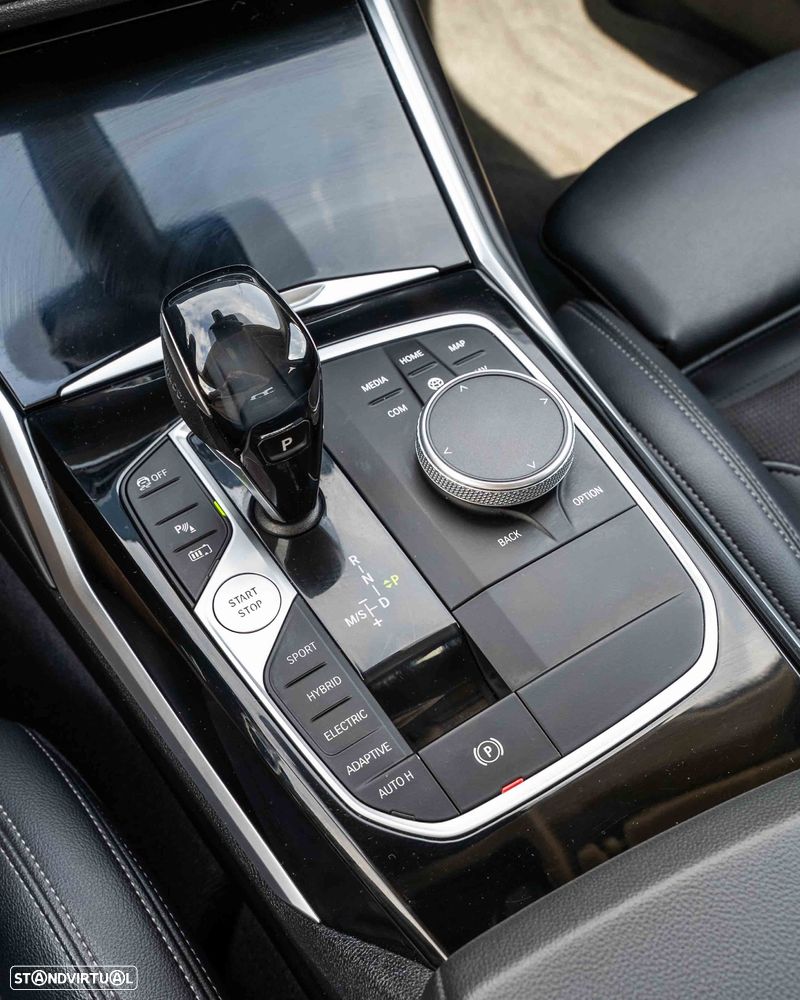 BMW 330 e Aut. Sport Line - 22