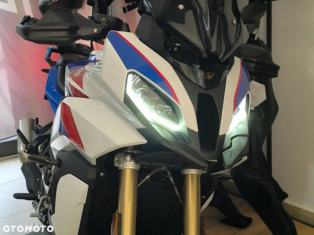 BMW XR - 22