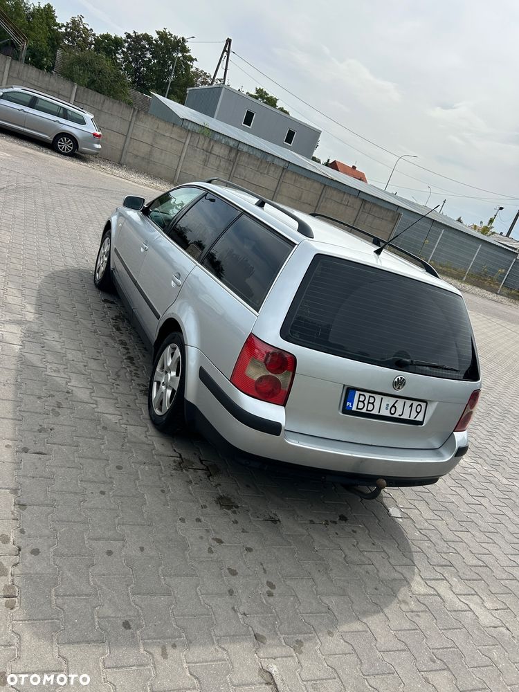 Volkswagen Passat 1.9 TDI Comfortline - 3