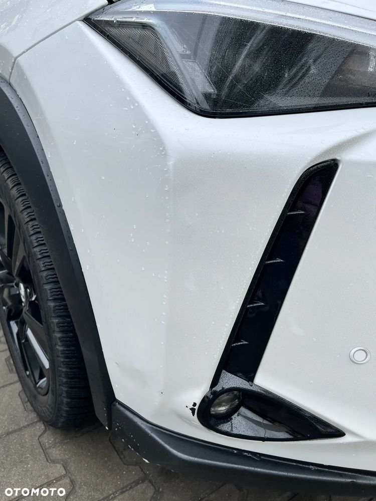 Lexus UX 250h GPF F Impression 2WD - 7