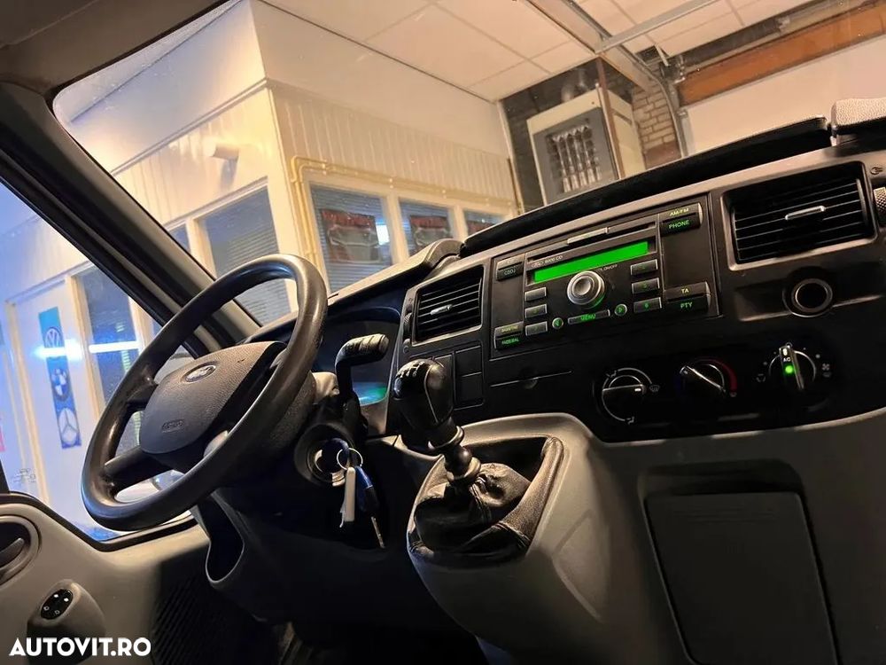 Ford Transit - 10