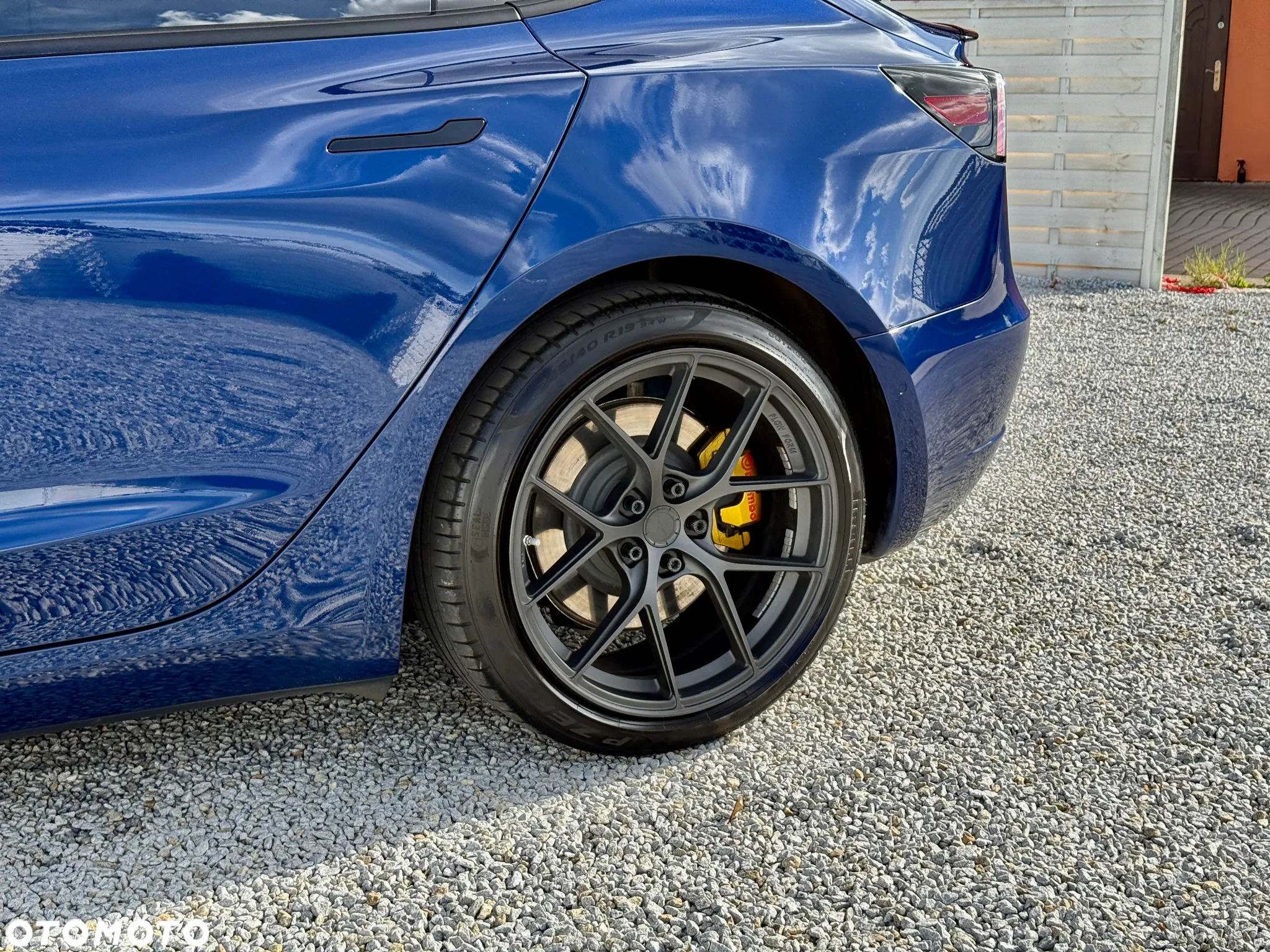 Tesla Model 3 Langstreckenbatterie Allradantrieb Dual Motor - 28