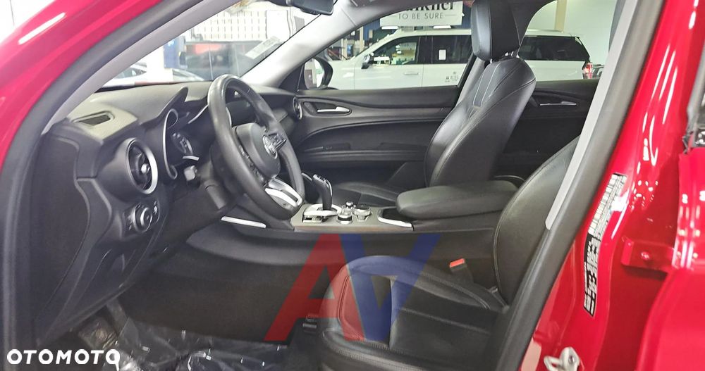Alfa Romeo Stelvio 2.0 Turbo TI Q4 - 10