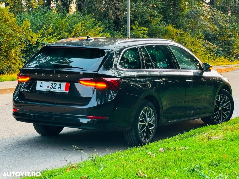SKODA Octavia 2023 — imagine 4