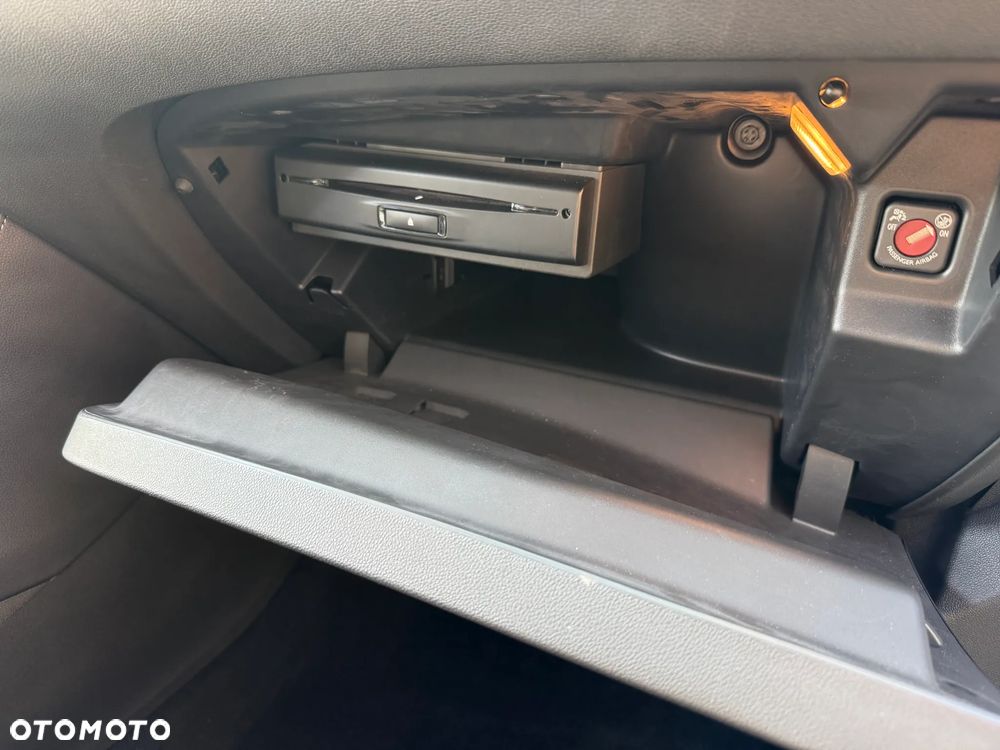 Opel Grandland X 1.2 Start/Stop Business Edition - 24