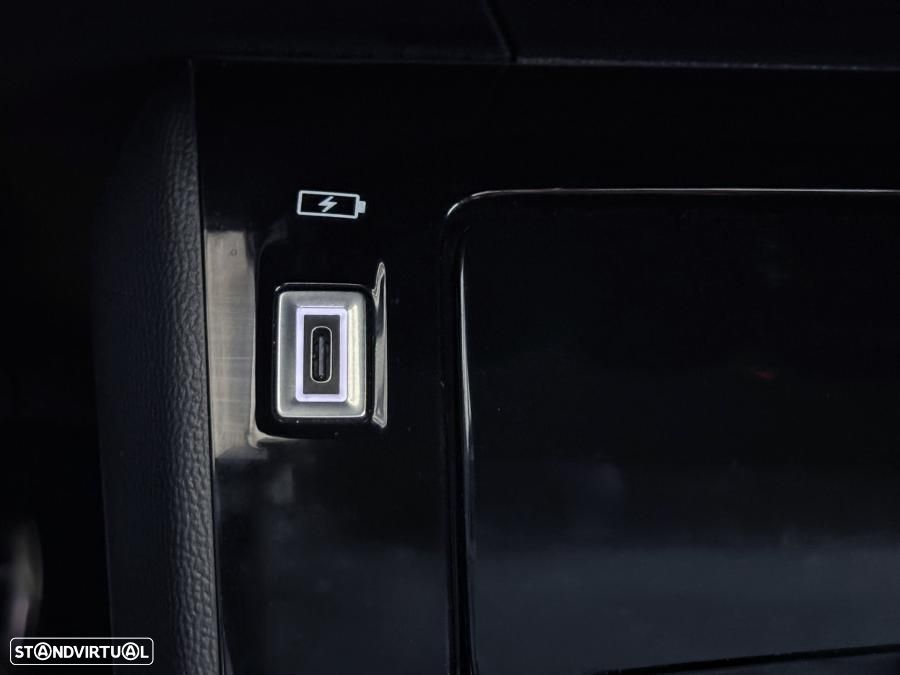 Peugeot 2008 1.2 PureTech GT Pack EAT8 - 22