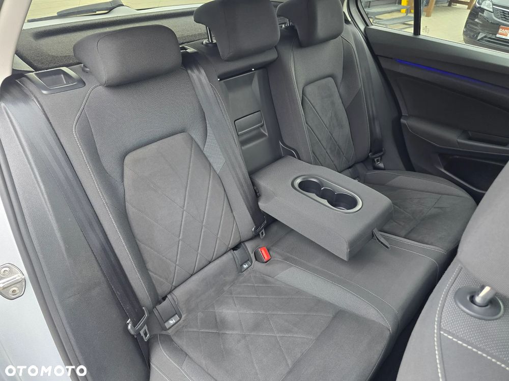 Volkswagen Golf - 14