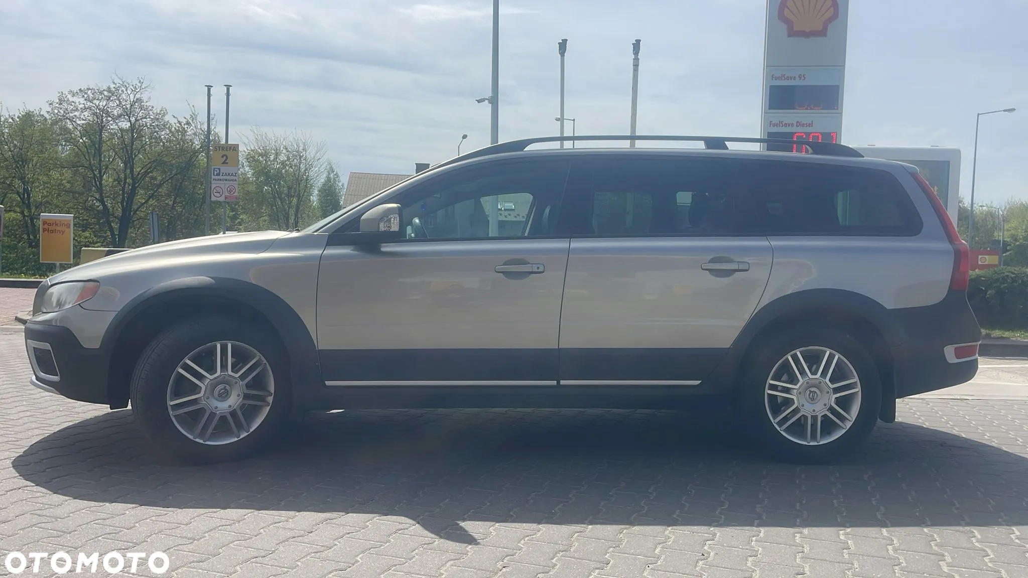 Volvo XC 70 D5 AWD Kinetic - 13