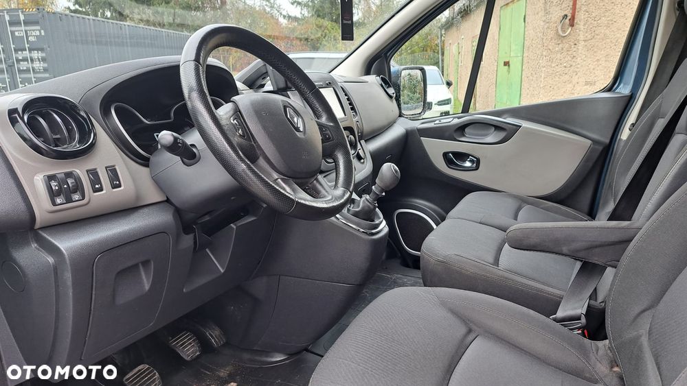 Renault Trafic - 12
