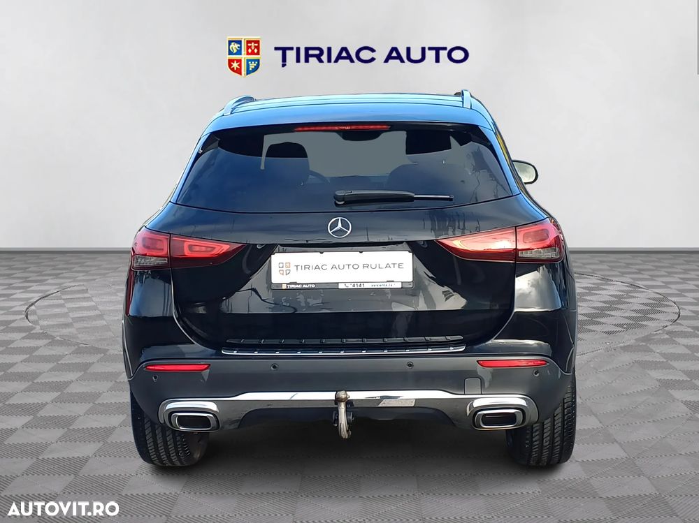 Mercedes-Benz GLA - 4