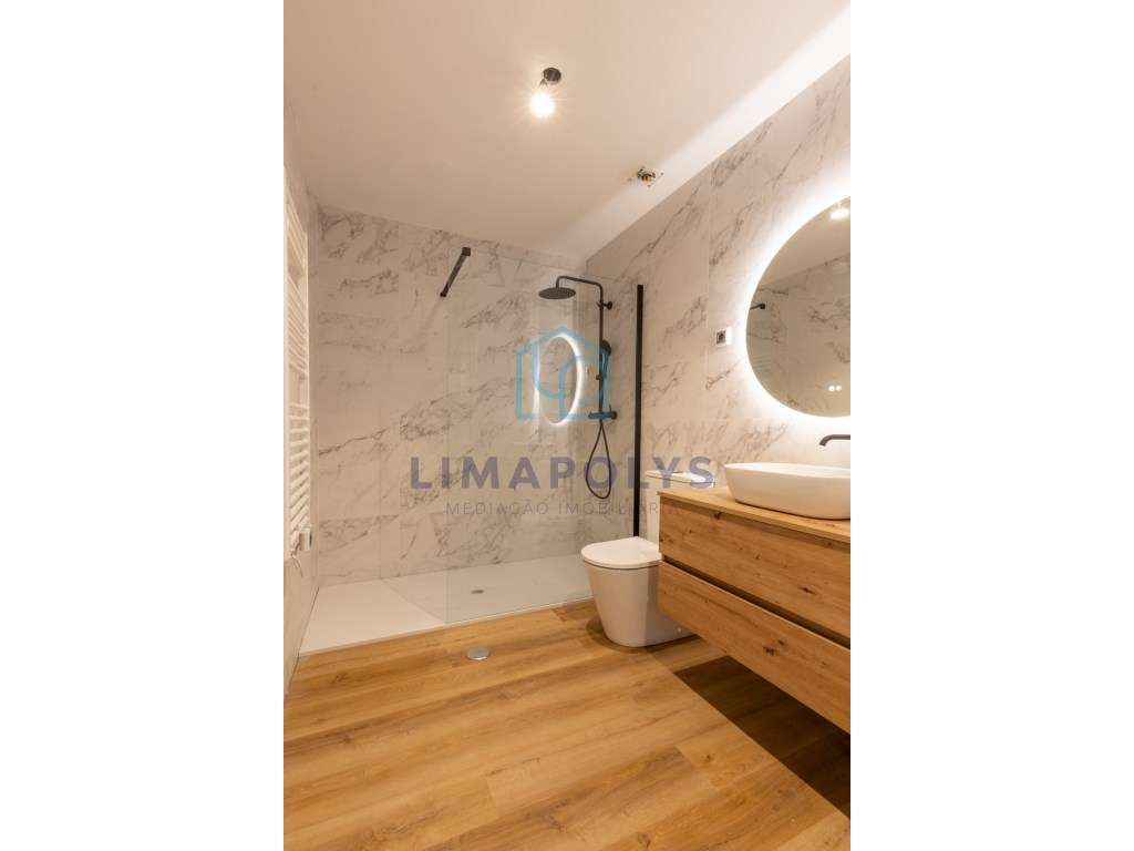 Apartamento T1 totalmente Renovado na Praia da Amorosa | Pronto a H... - Grande imagem: 5/12