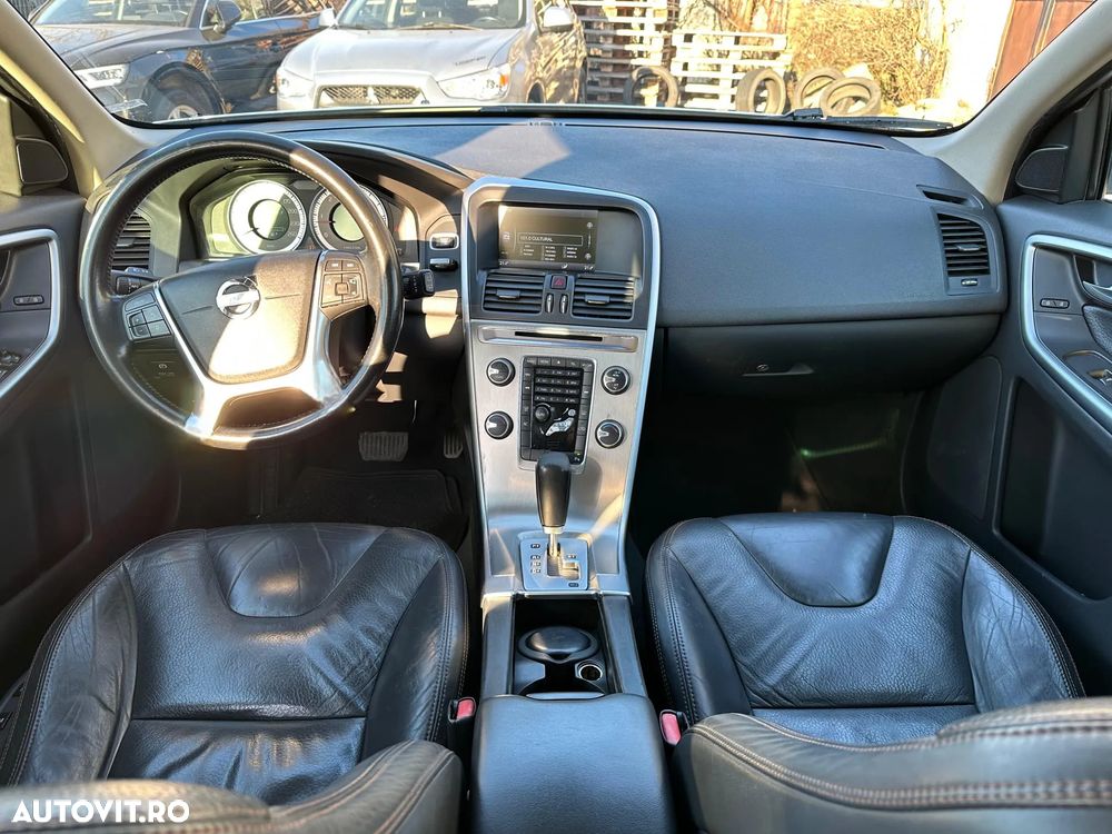 Volvo XC 60 D3 Aut. Summum - 8