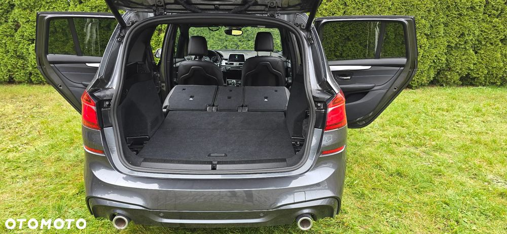 BMW Seria 2 220d - 11