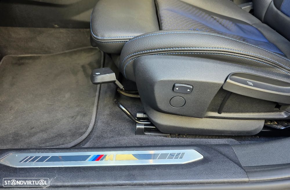 BMW 116 d Pack Desportivo M - 40