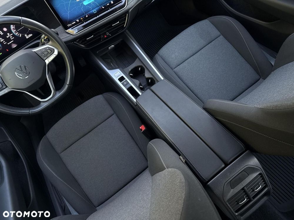 Volkswagen Passat - 13
