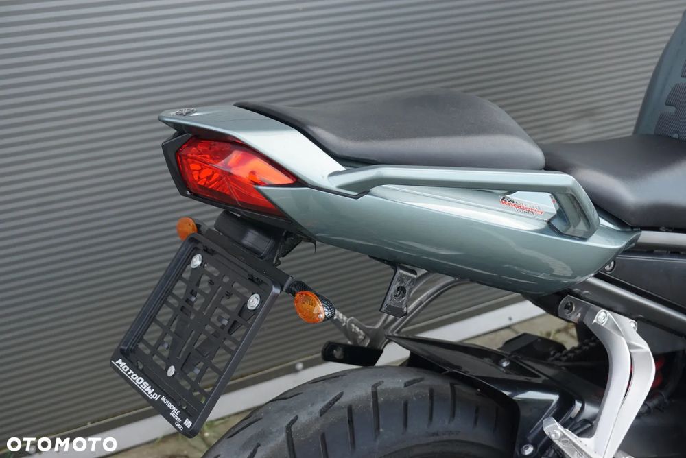 Yamaha FZ - 9