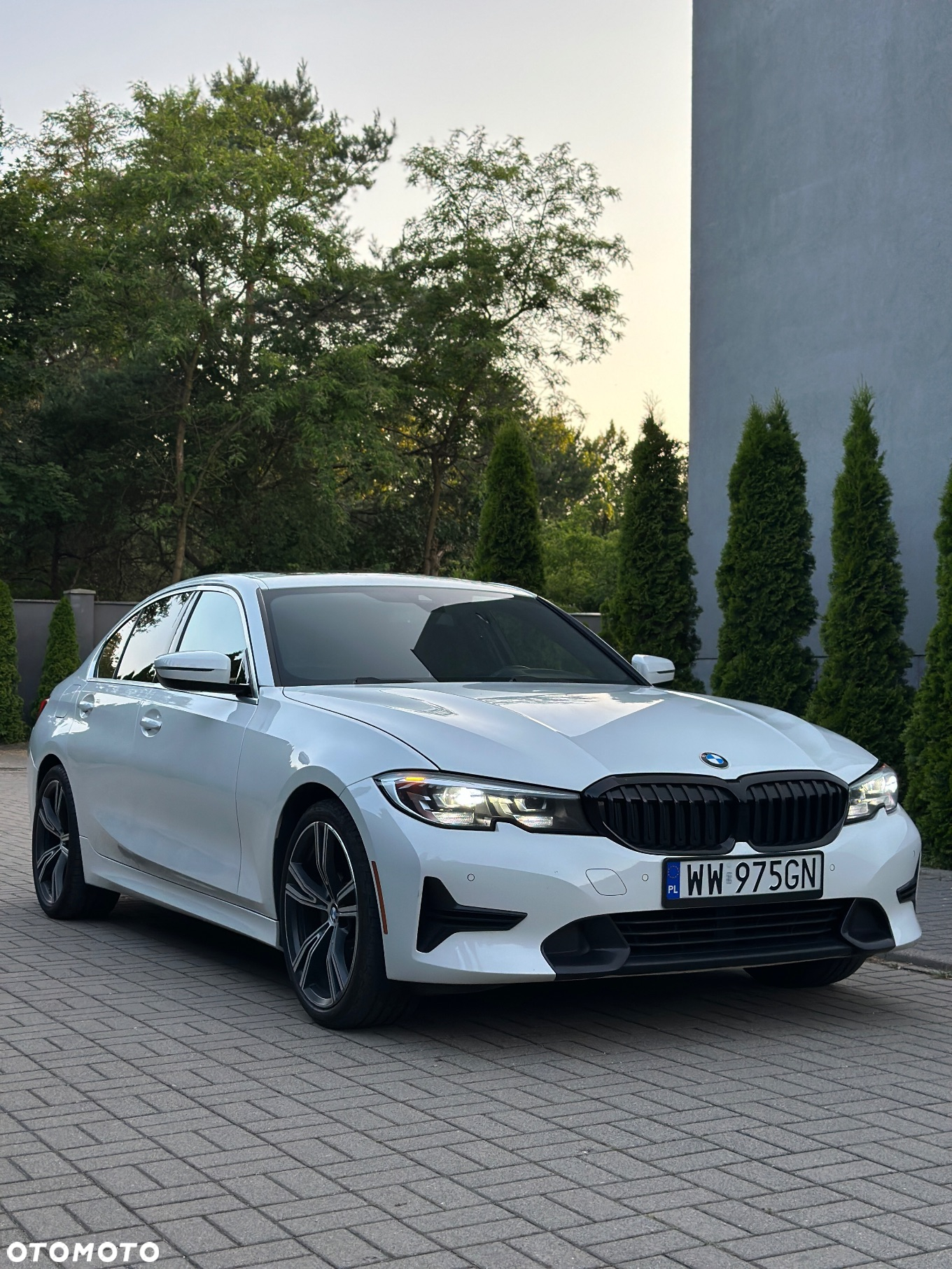 BMW Seria 3 330i Sport Line - 14