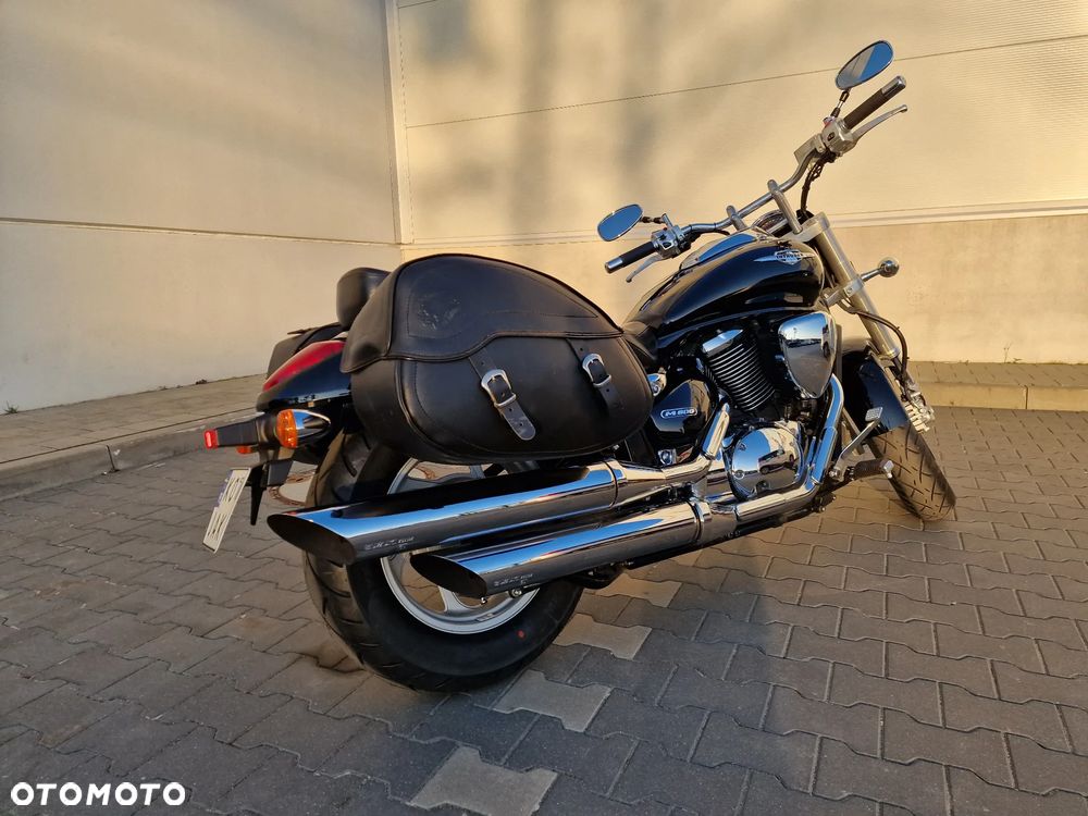 Suzuki Intruder - 6