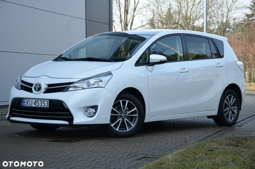 Toyota Verso - 3