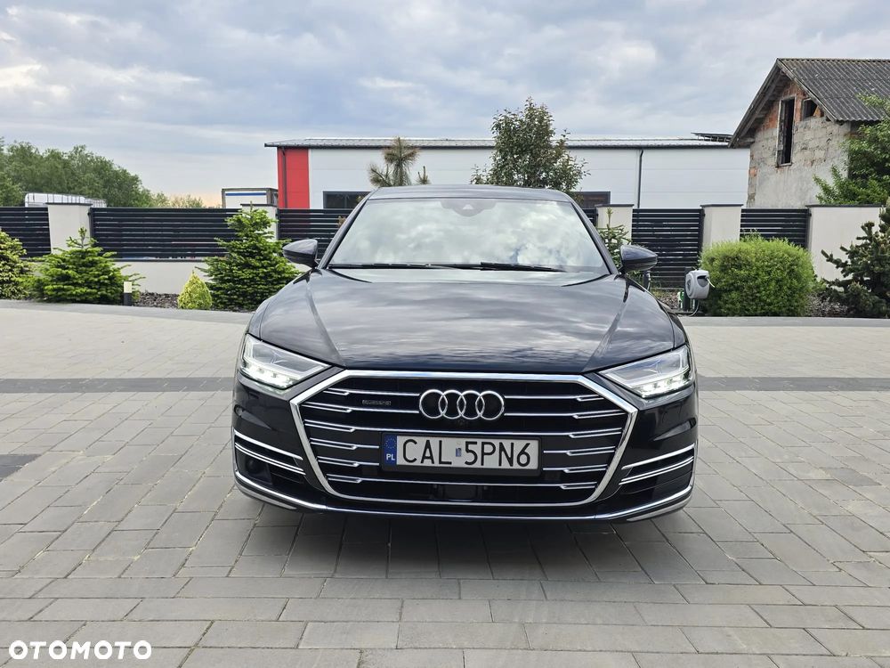 Audi A8 - 7
