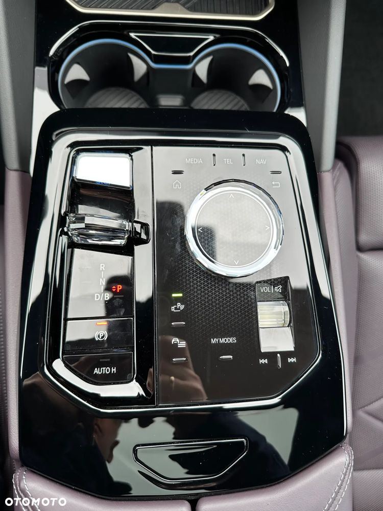 BMW i5 83.9kWh M60 xDrive - 19