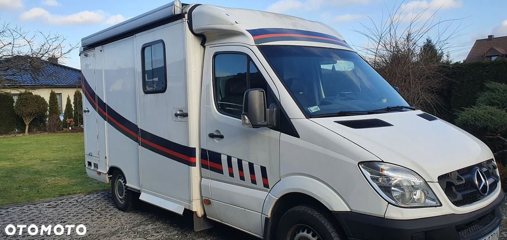 Mercedes-Benz Sprinter - 1