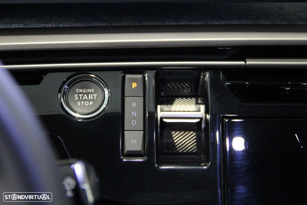 Peugeot 5008 1.2 Hybrid Allure e-DCS6 - 31