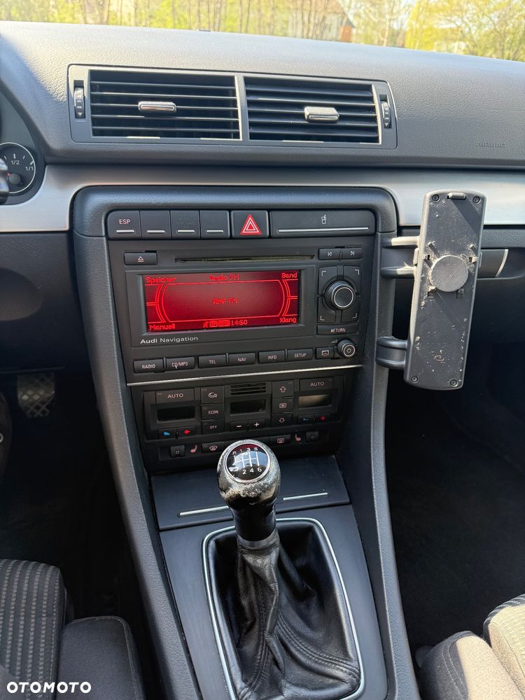 Audi A4 Avant 2.0 TDI DPF - 11