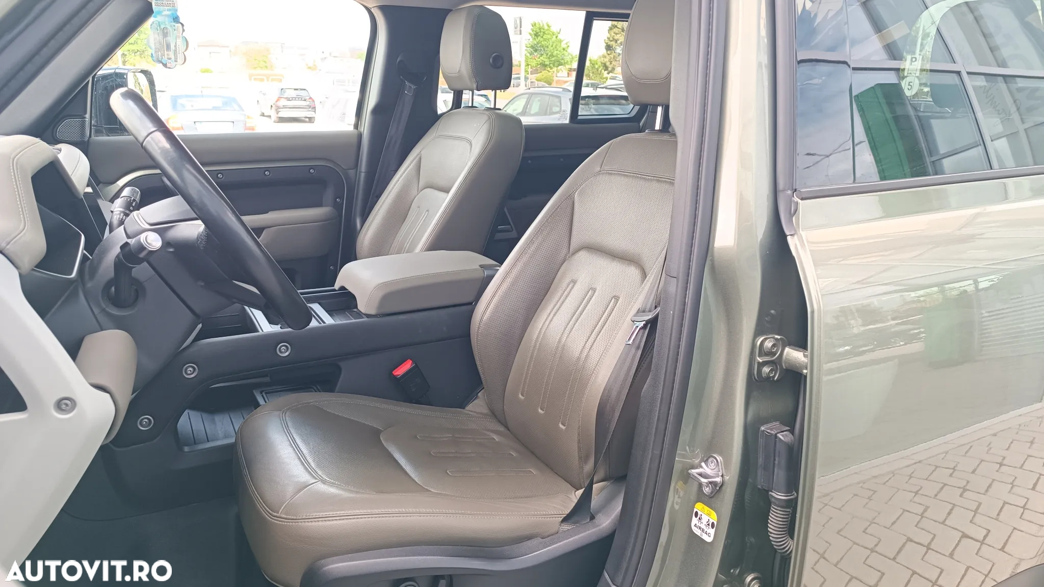 Land Rover Defender 110 3.0D 300 MHEV X-Dynamic HSE - 10