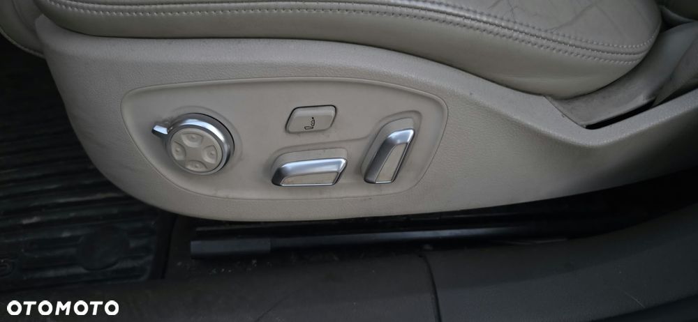 Audi A6 Avant 3.0 TDI Quattro S tronic - 29