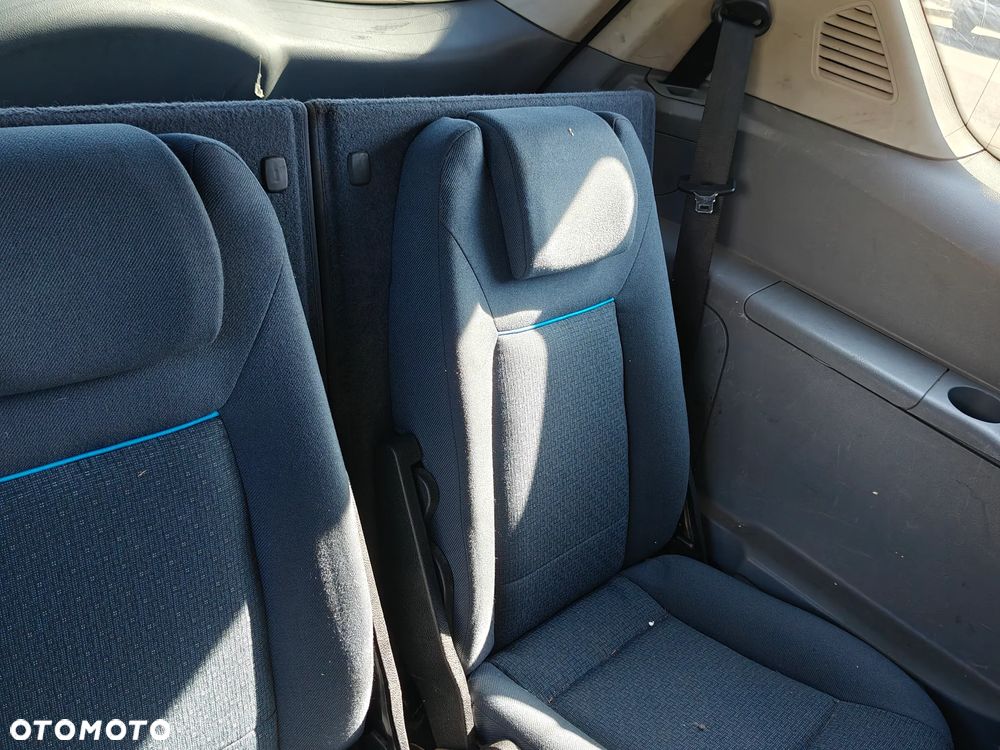 Ford S-Max 1.8 TDCi Titanium - 19