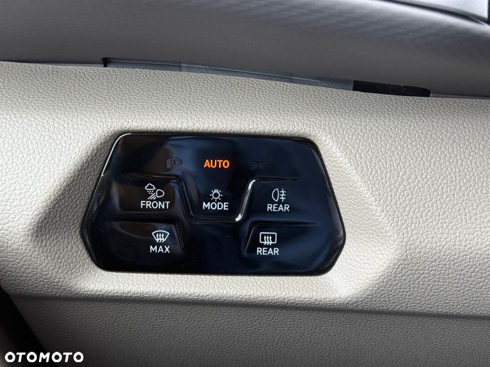 Volkswagen Multivan 2.0 TDI L1 Style DSG - 33