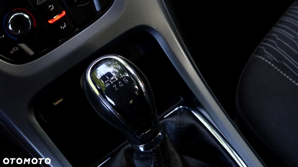 Opel Astra 1.4 Turbo Edition - 19