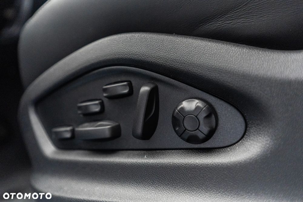 Porsche Cayenne Black Edition - 26