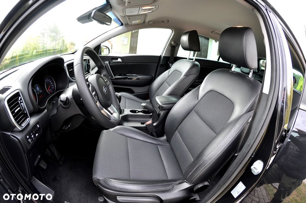 Kia Sportage 1.6 GDI Black Edition 2WD - 25