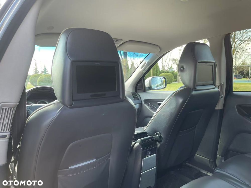 Volvo XC 90 D5 AWD Momentum - 12