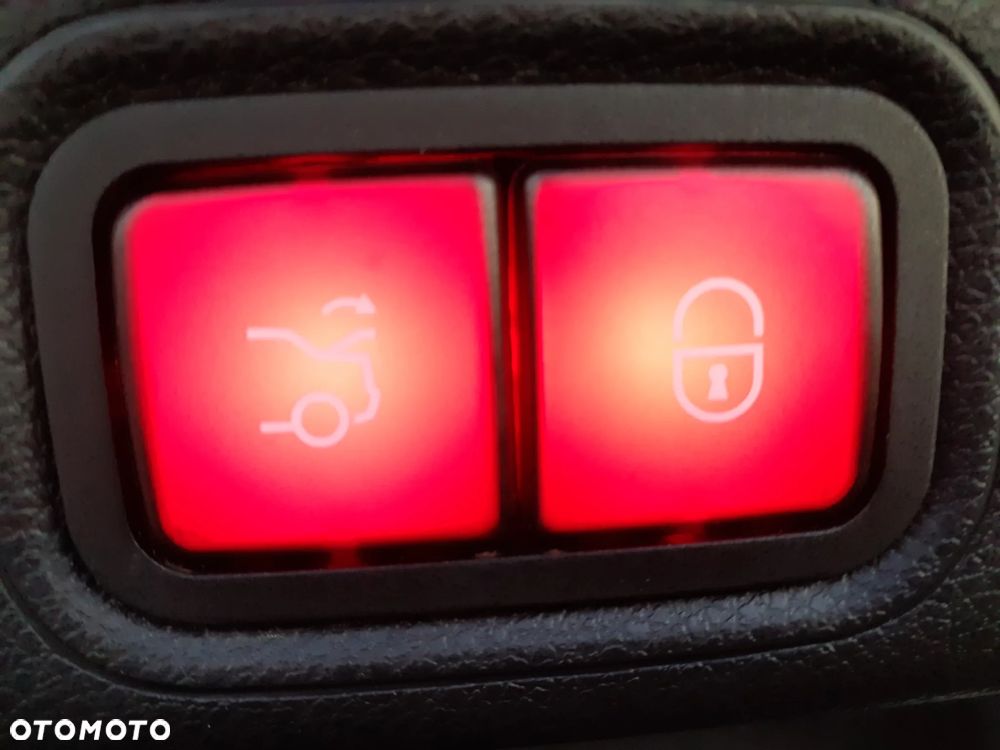 Mercedes-Benz Klasa E 220 d 4-Matic AMG - 9