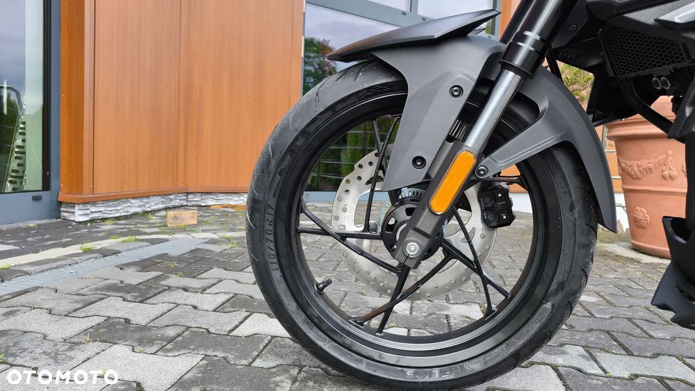 VOGE R125S - 28