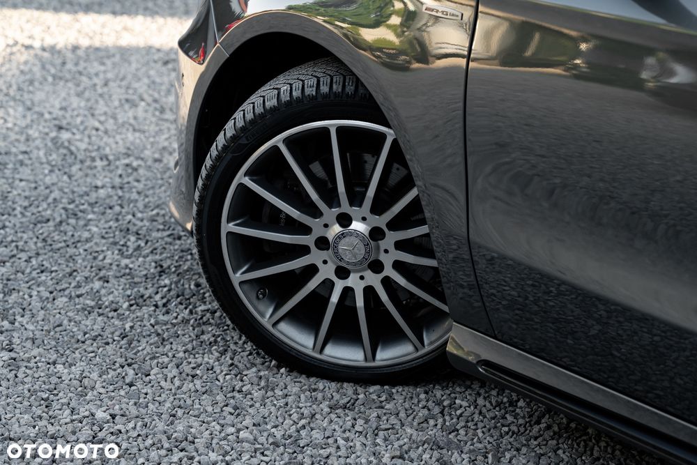 Mercedes-Benz Klasa A 250 4Matic 7G-DCT AMG Line - 12