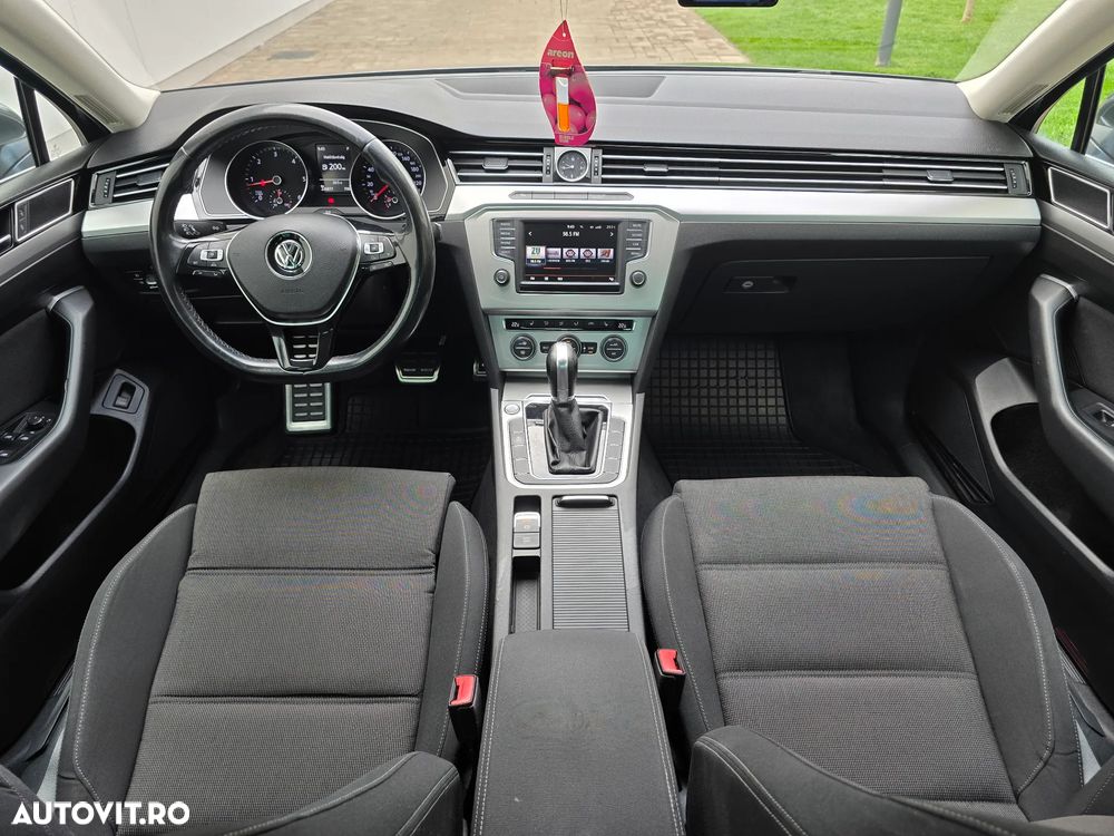 Volkswagen Passat 2.0 TDI DSG Comfortline - 13