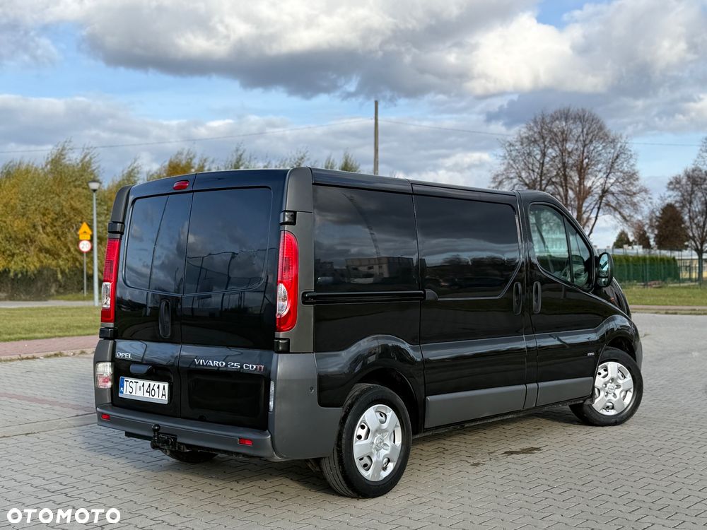 Opel VIVARO - 26