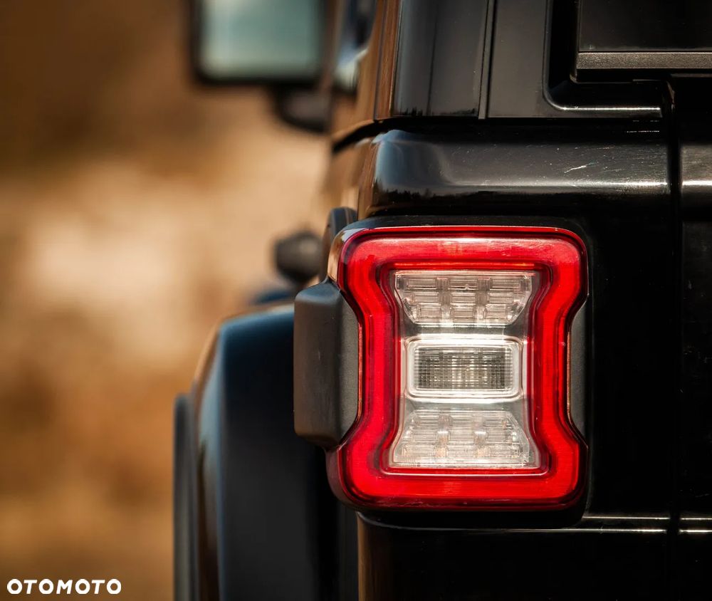 Jeep Wrangler Unlimited GME 2.0 Turbo Sahara - 25