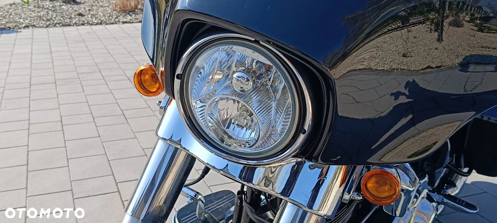 Harley-Davidson Touring Street Glide - 26
