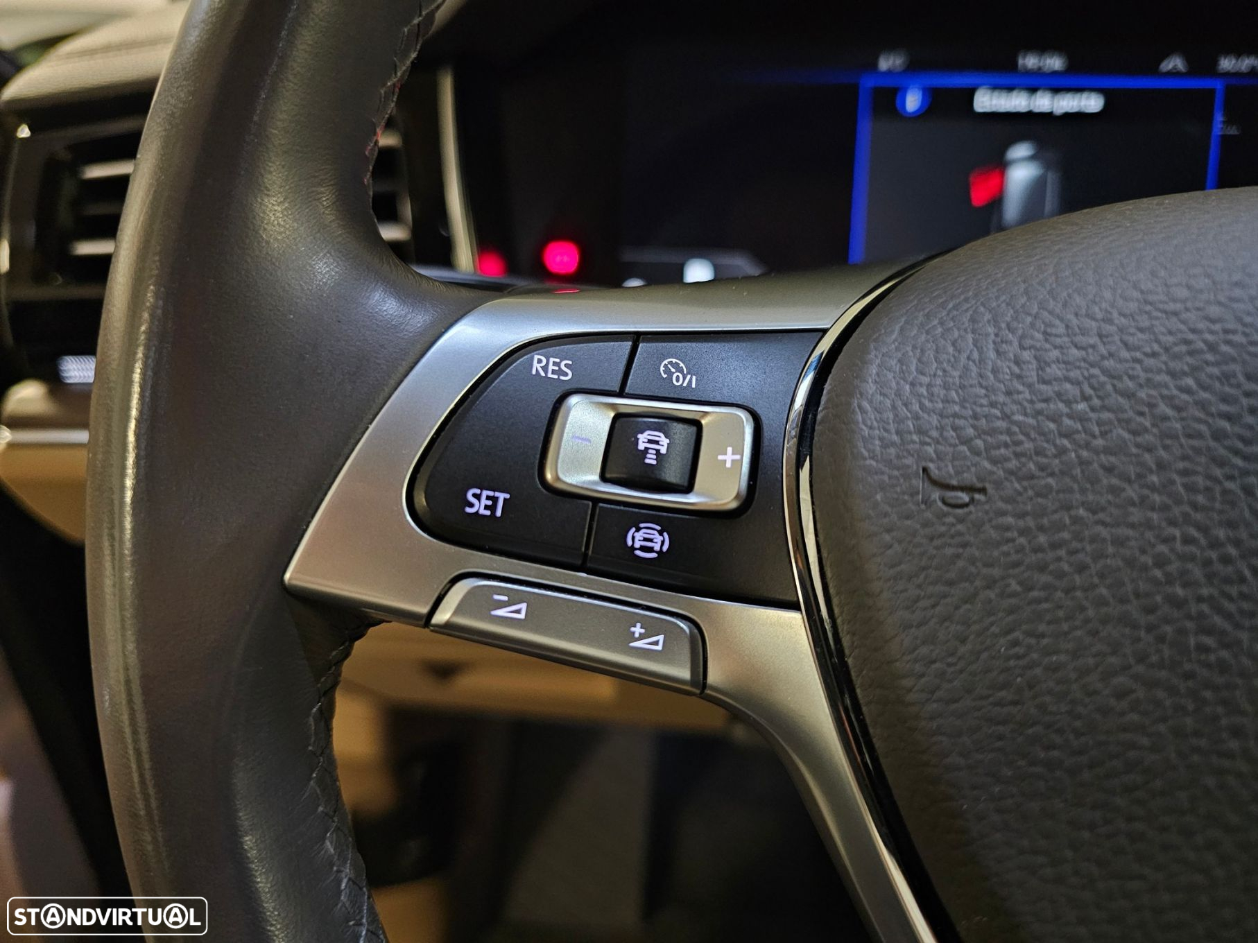 VW Touareg 3.0 TDI V6 Elegance Plus - 30