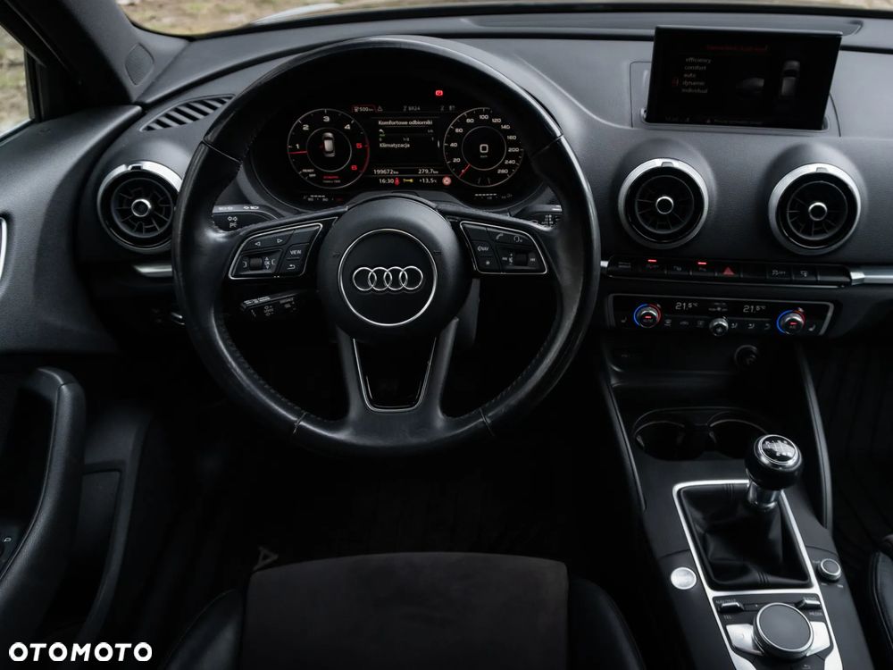 Audi A3 Sportback 2.0 TDI S line Sportpaket - 16