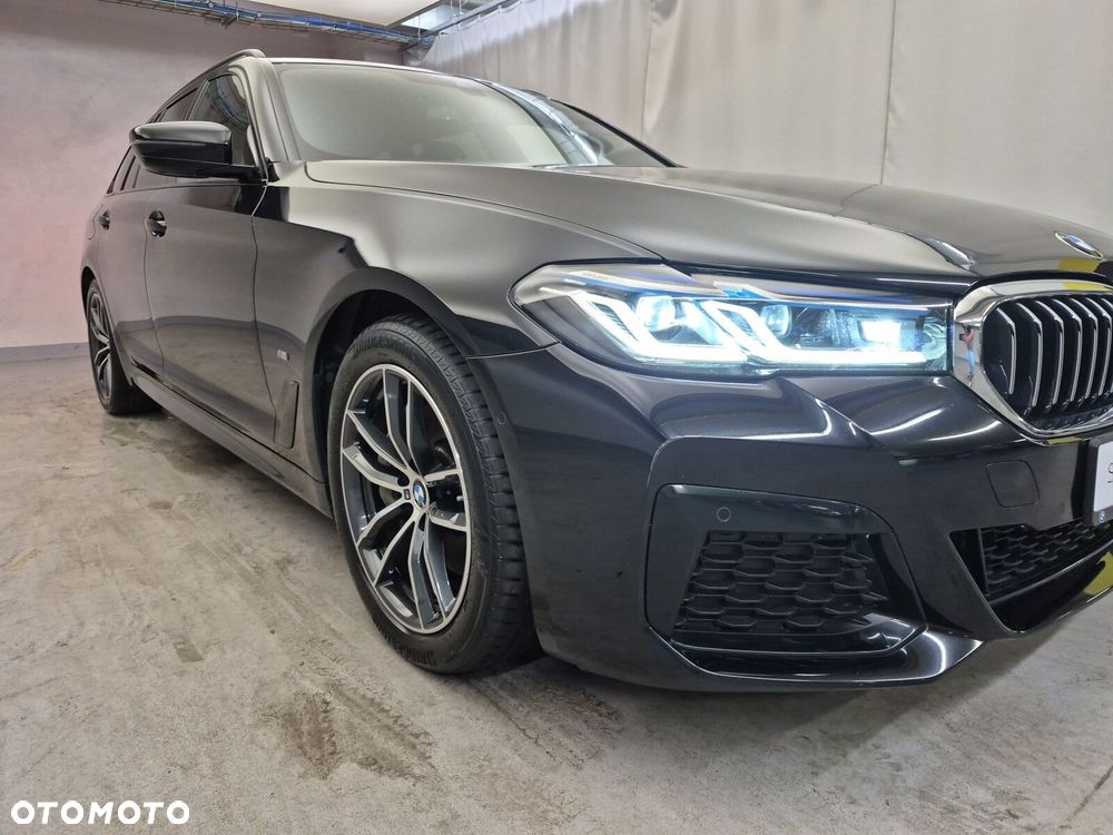 BMW Seria 5 530d xDrive mHEV M Sport sport - 22