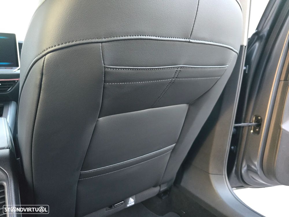 VW Passat Variant 1.5 TSI eHybrid Elegance DSG - 36
