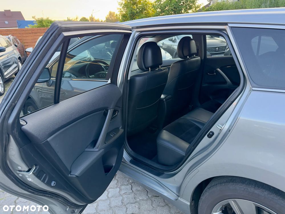 Toyota Avensis 2.0 Executive - 20
